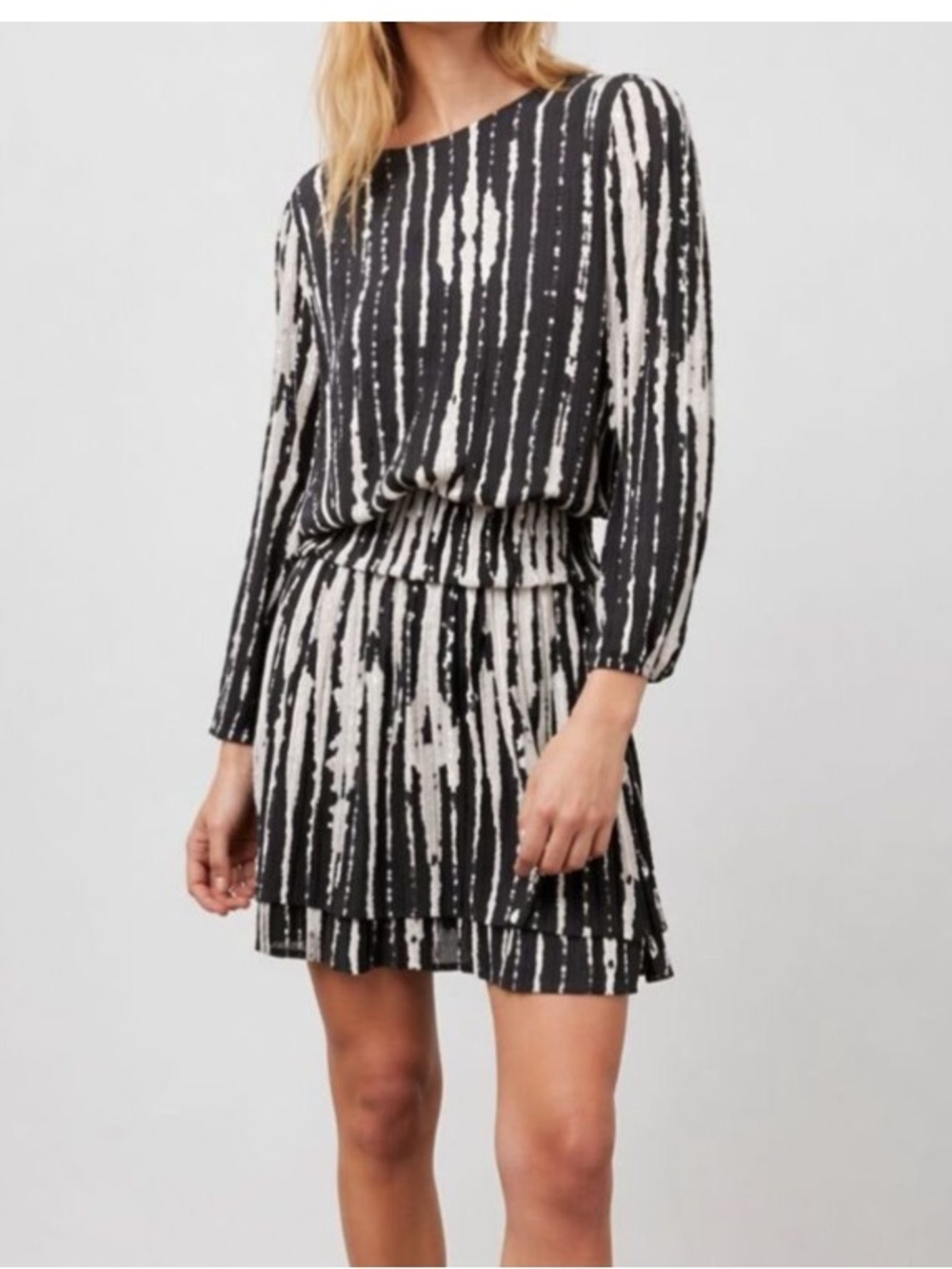 Rails Inez Black Nile Mini Dress Smocked Waist 2 Tier Hem Size Small